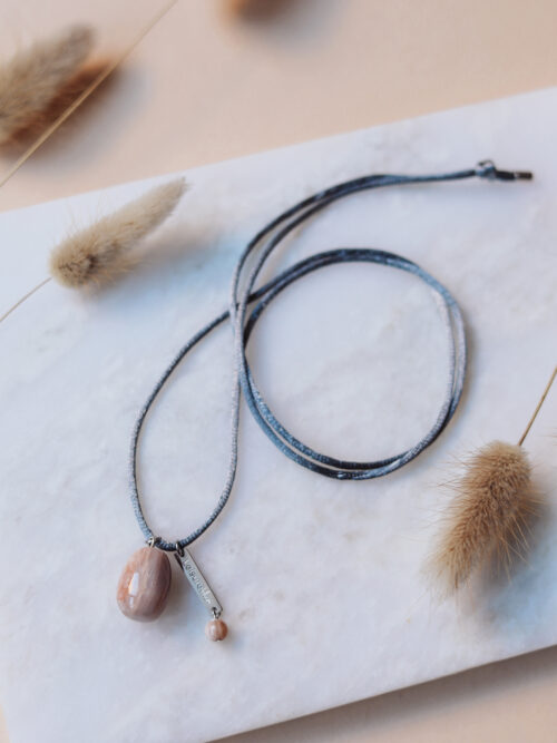 leisurebloom – ketting – sfeerbeeld.