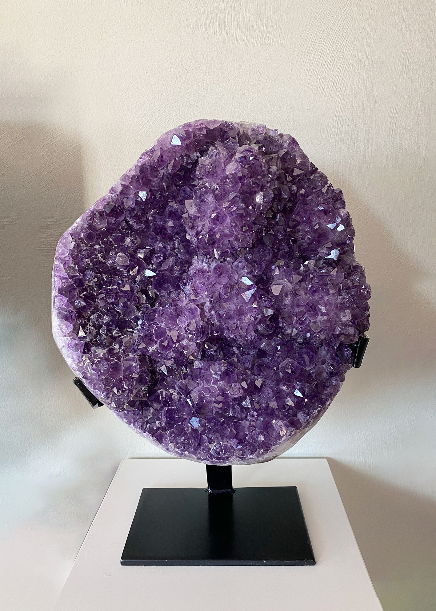 Amethist op standaard