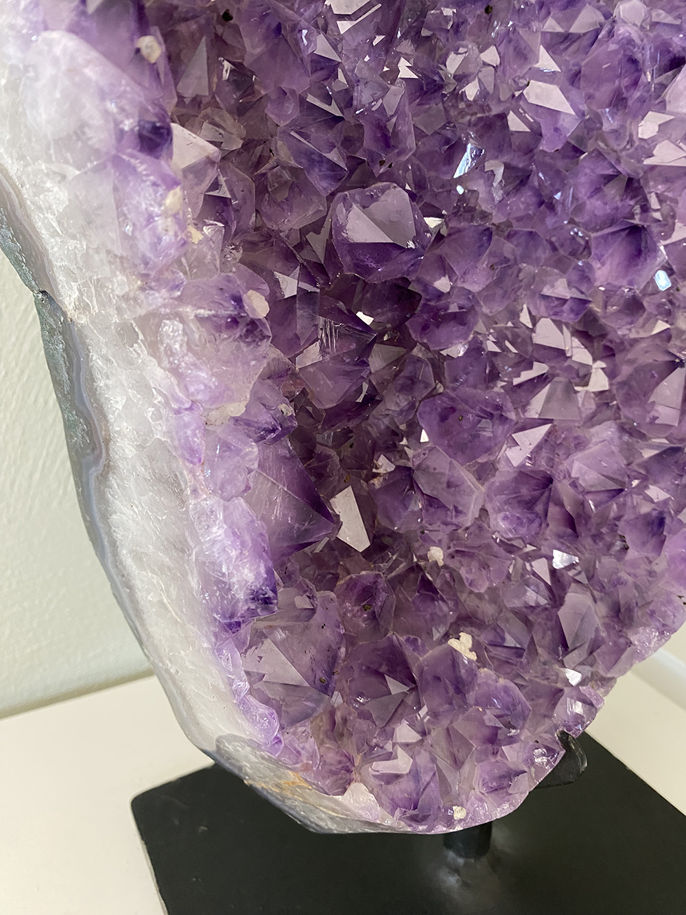 Amethist op standaard