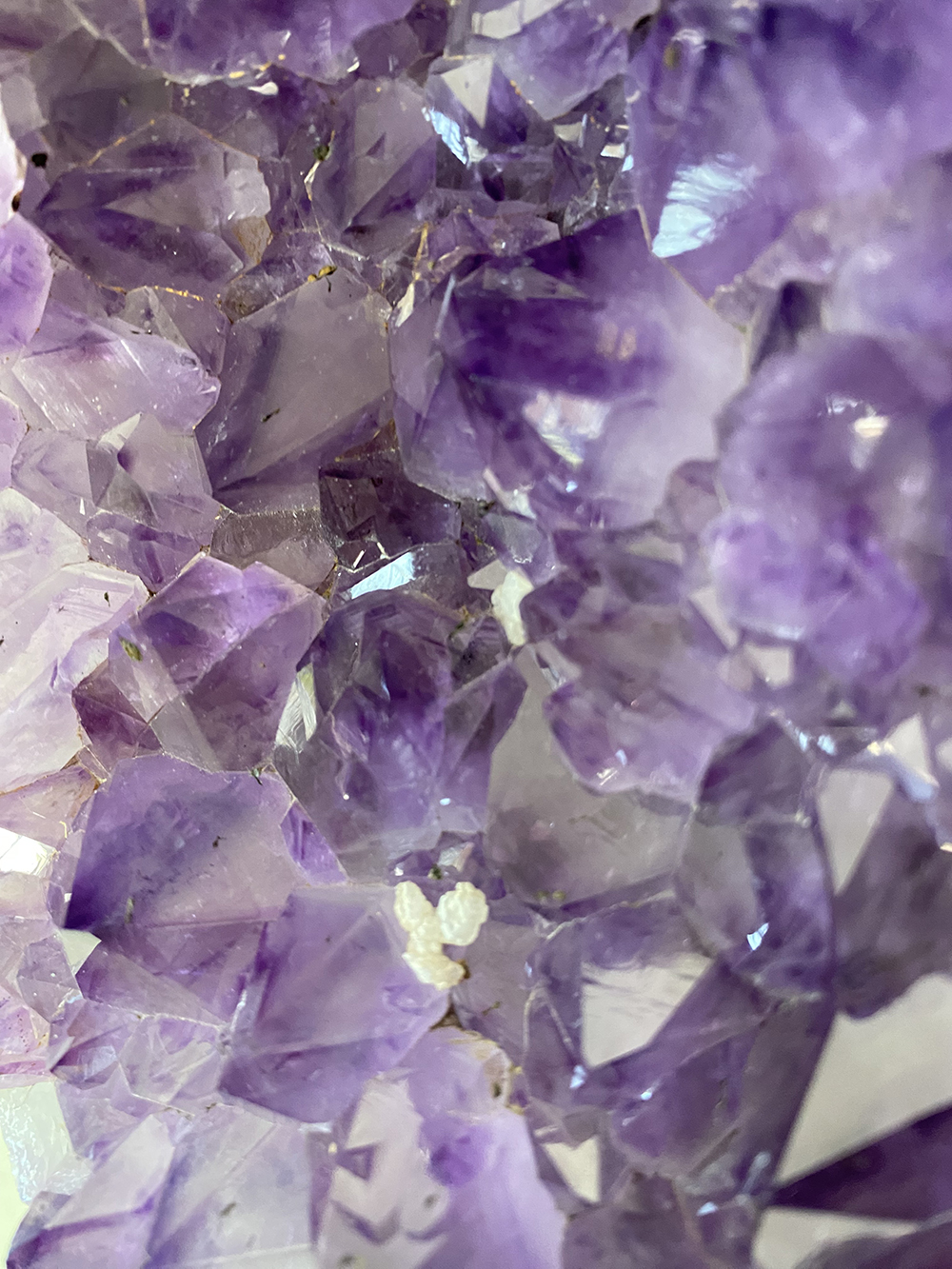 Amethist op standaard