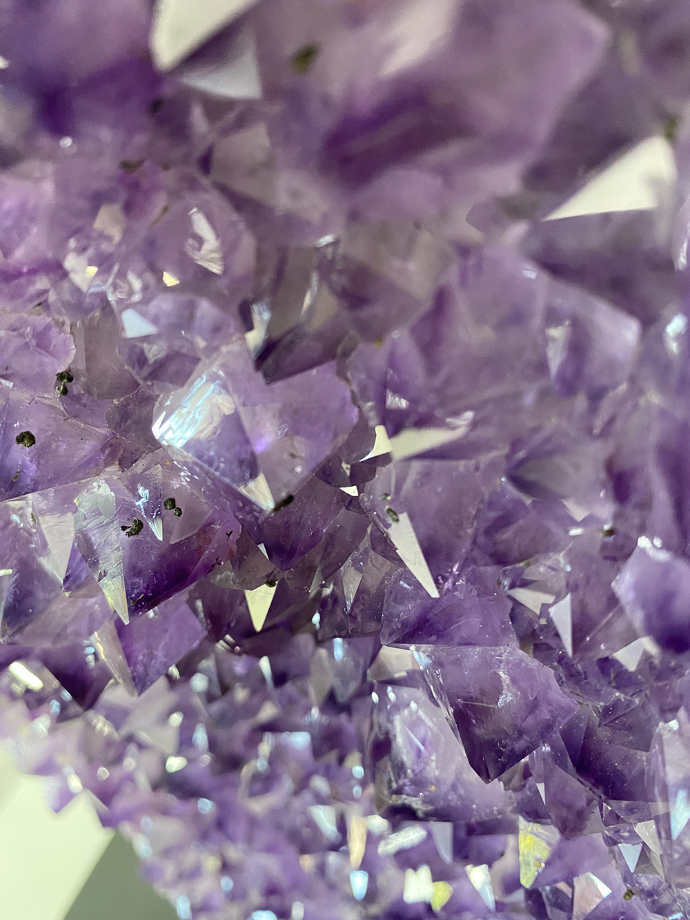 Amethist op standaard