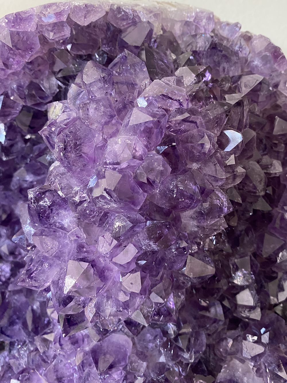 Amethist op standaard