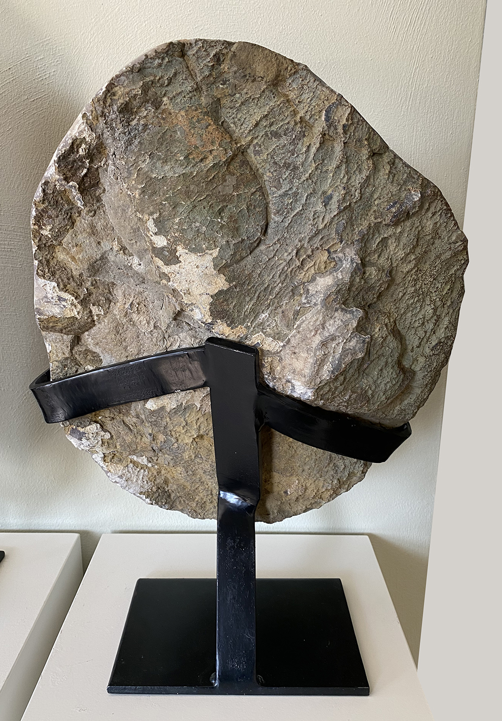 Amethist op standaard