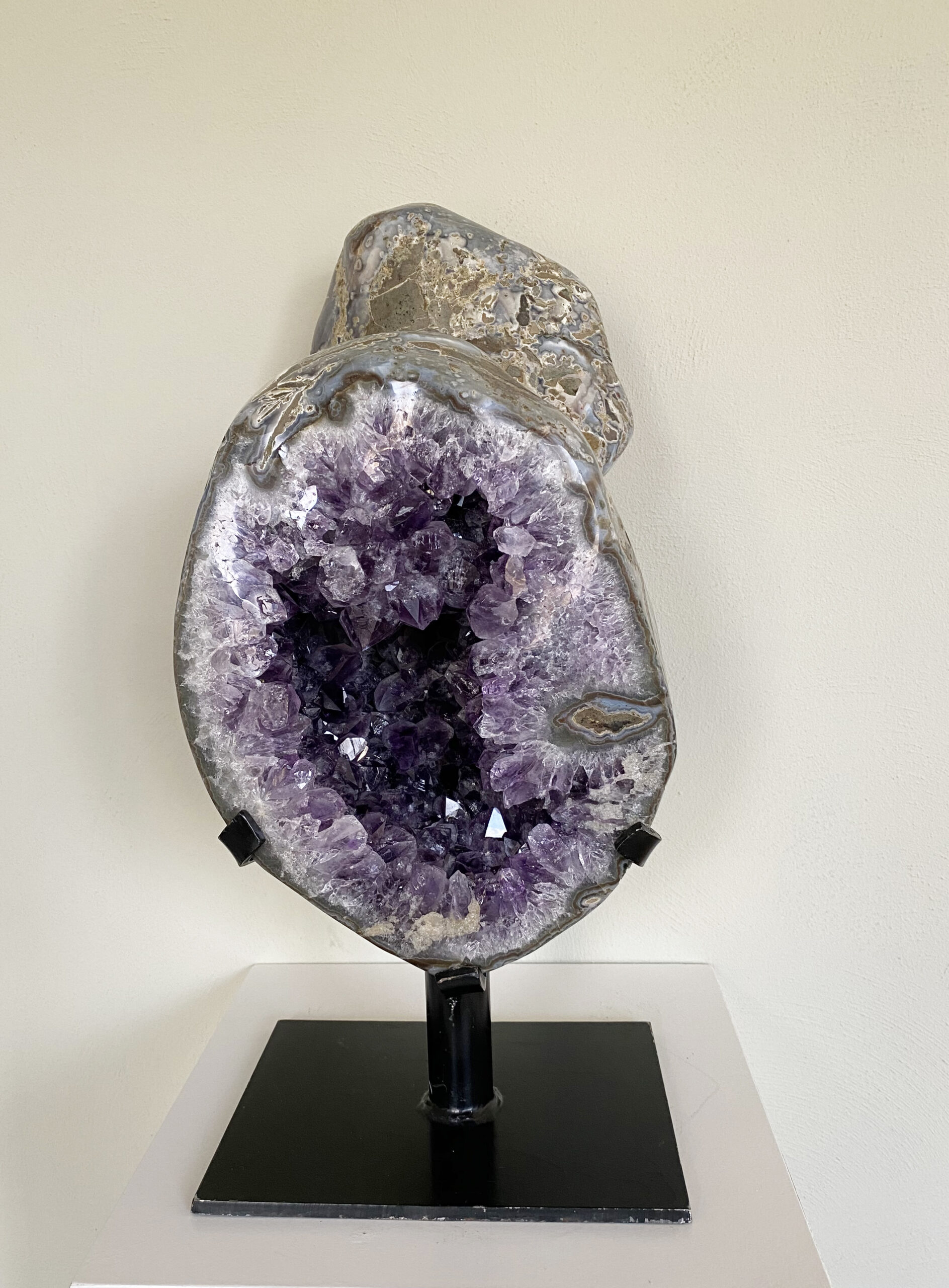 Amethist op standaard