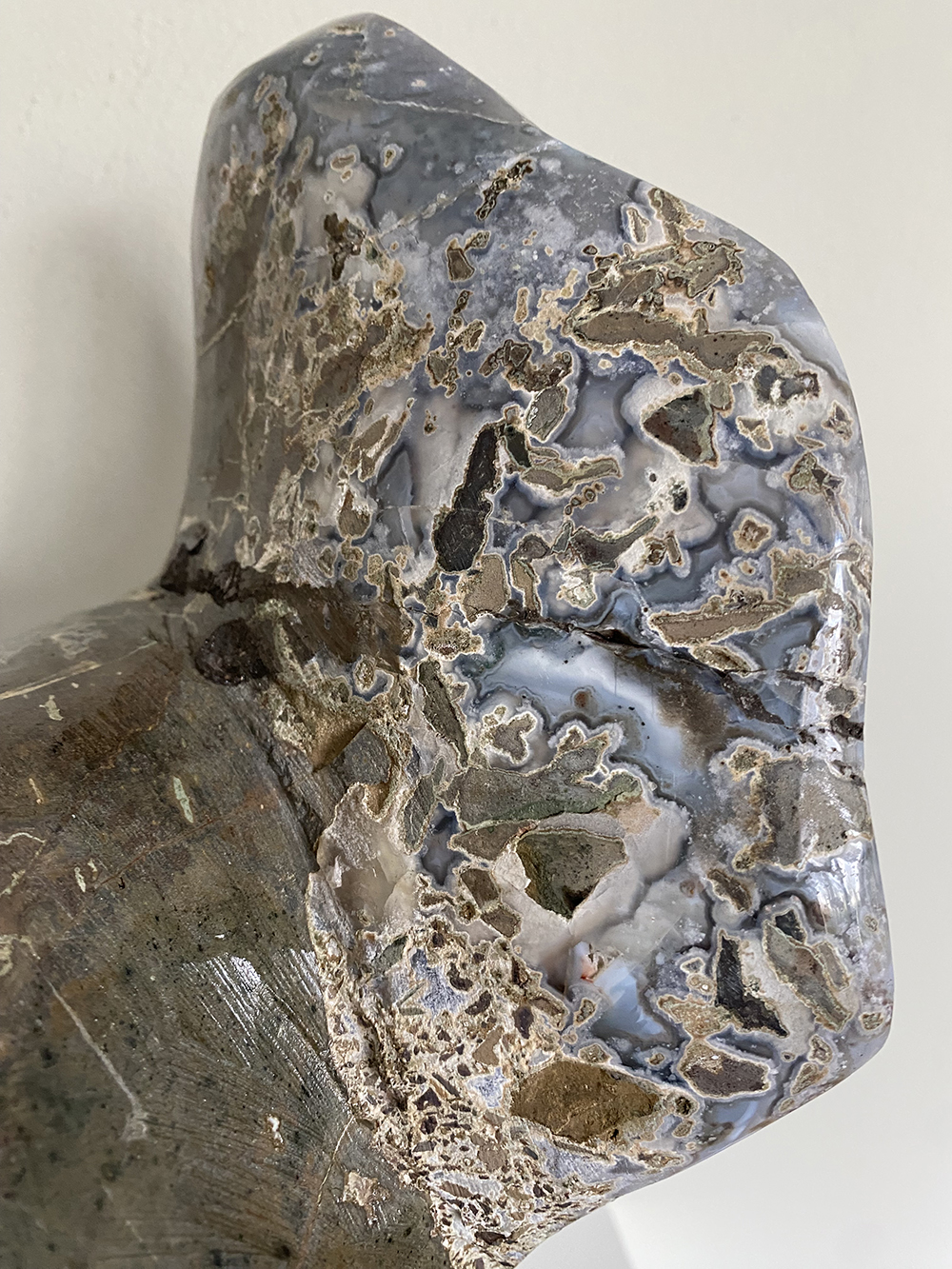 Amethist op standaard