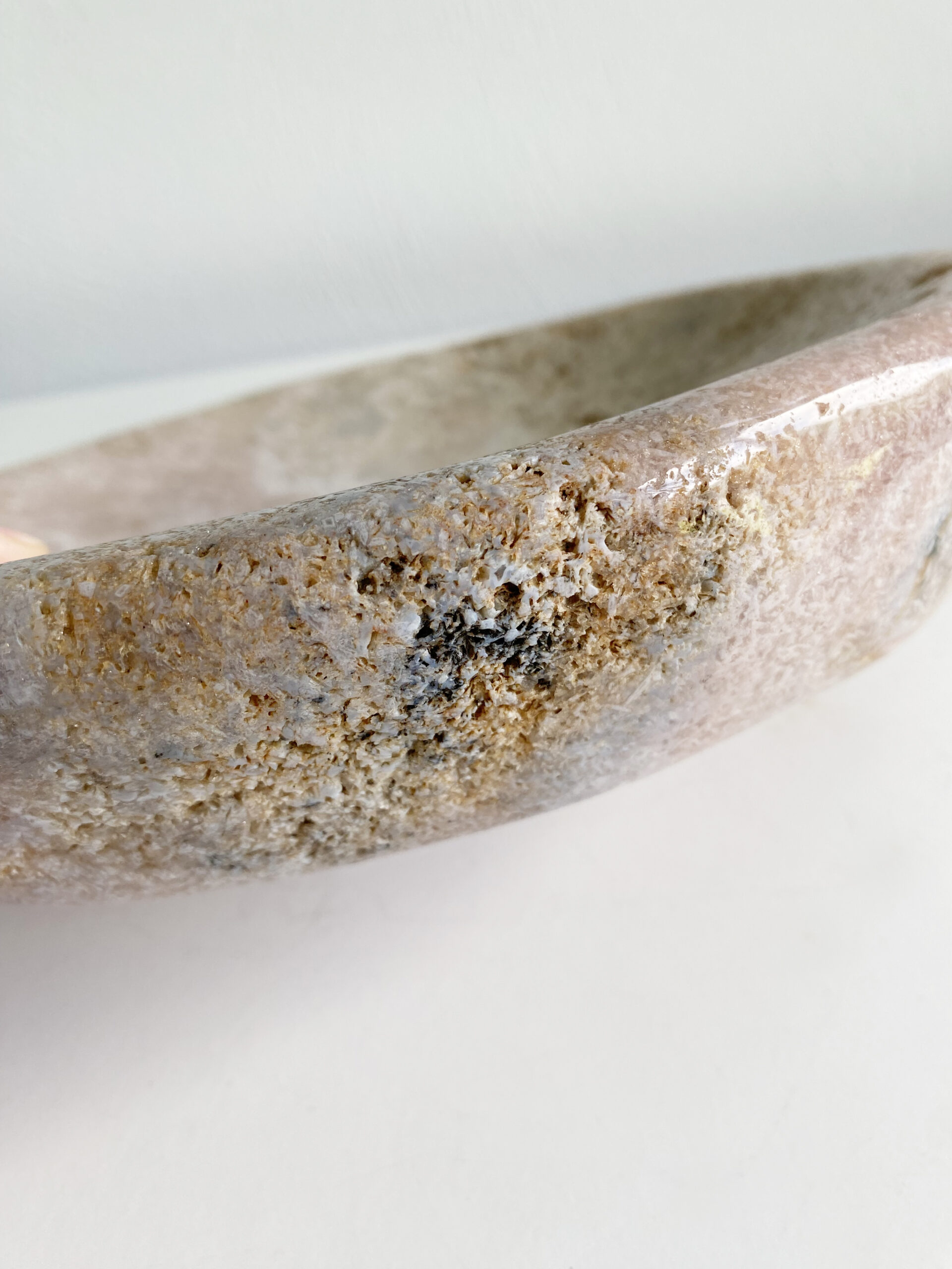 Roze amethist schaal